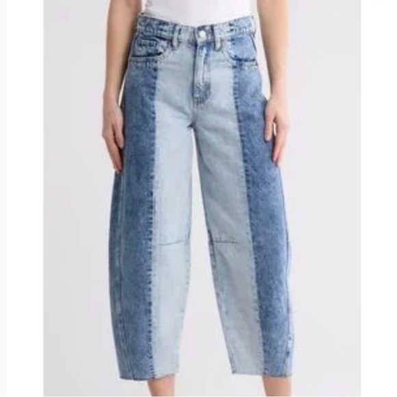 Blank NYC Fray  Hem Barrel Leg Jeans | Size 25 | EUC - Picture 1 of 8